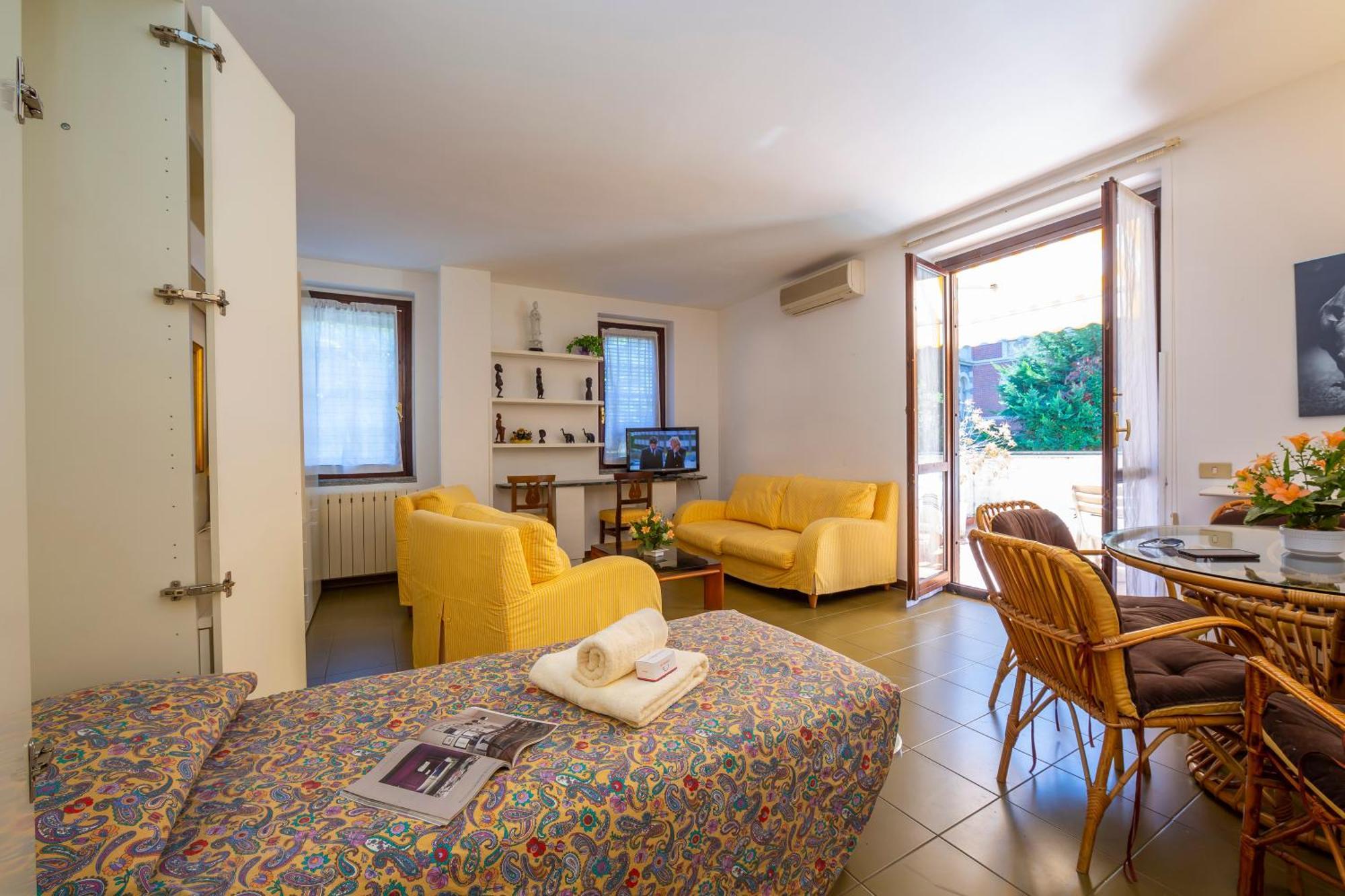 Appartamento Gaya Stresa Center - Happy Rentals Екстер'єр фото