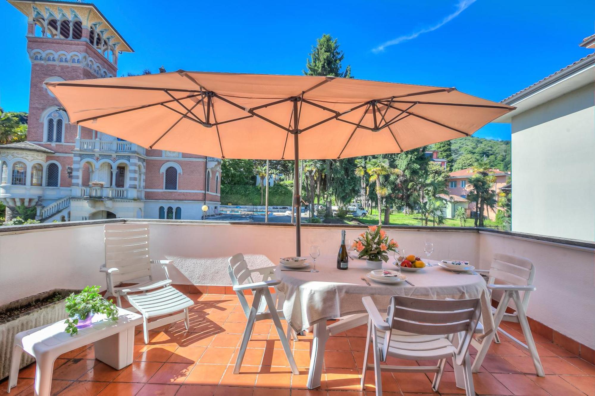 Appartamento Gaya Stresa Center - Happy Rentals Екстер'єр фото