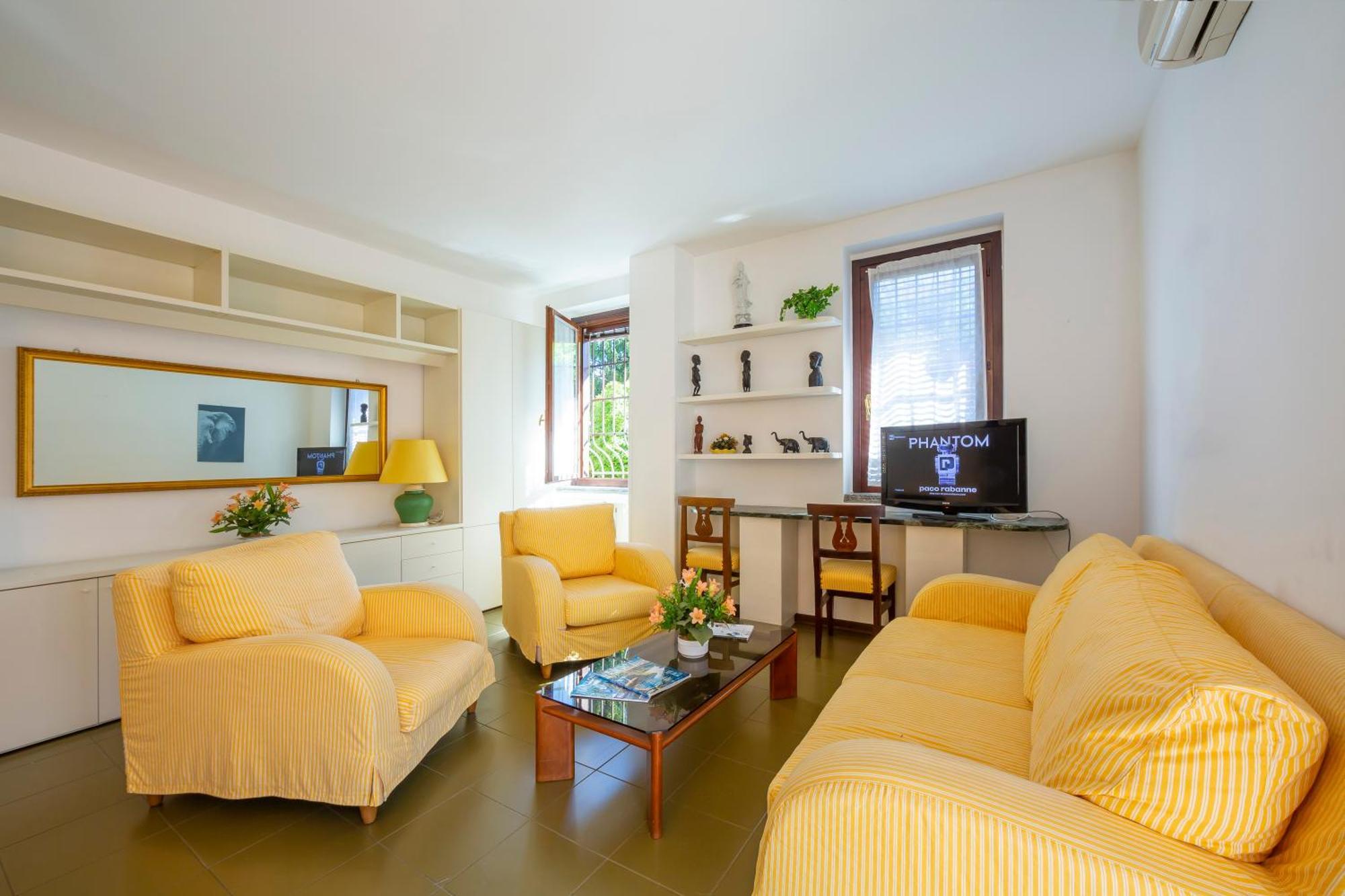 Appartamento Gaya Stresa Center - Happy Rentals Екстер'єр фото